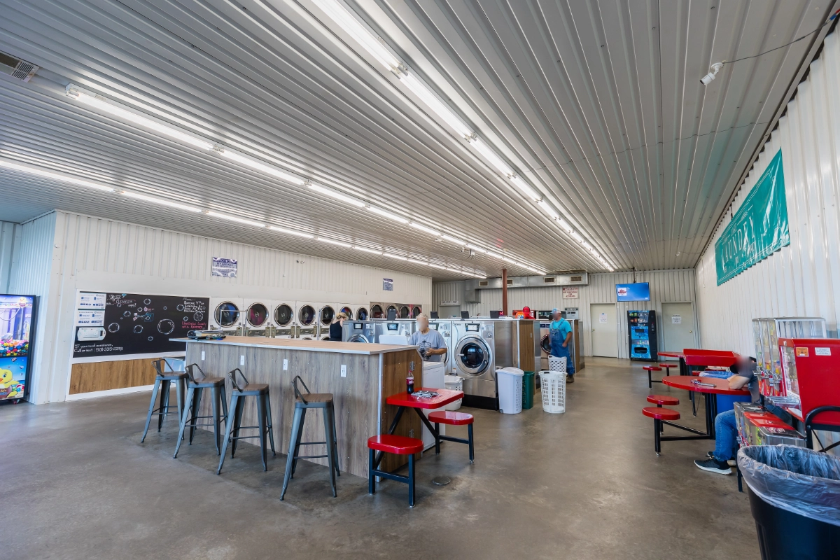 Lake Laundry Clinton 5DIV7659 HDR 1200X800