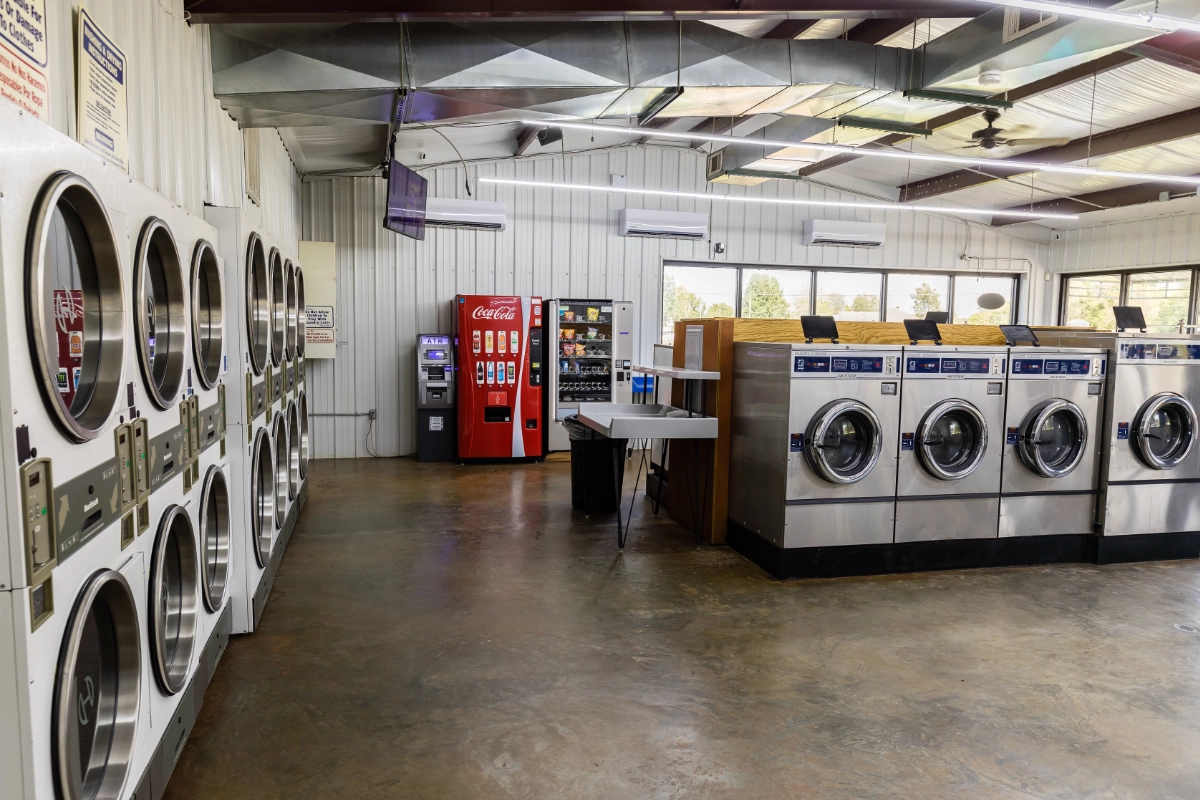 Lake Laundry Quitman 5DIV7503 HDR 1200X800