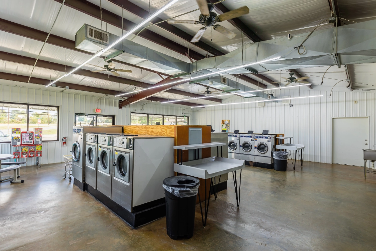 Lake Laundry Quitman 5DIV7516 HDR 1200X800