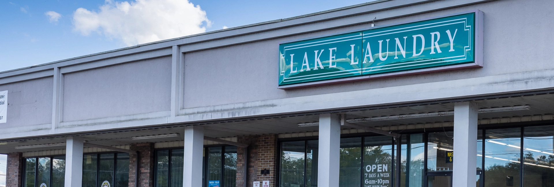 Lake Laundry Clinton 5DIV7544 HDR 1920X650 (1)